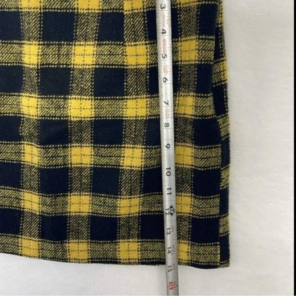 Forever 21 Plaid‎ Mini Skirt Black Yellow Sz Medium - Picture 7 of 7